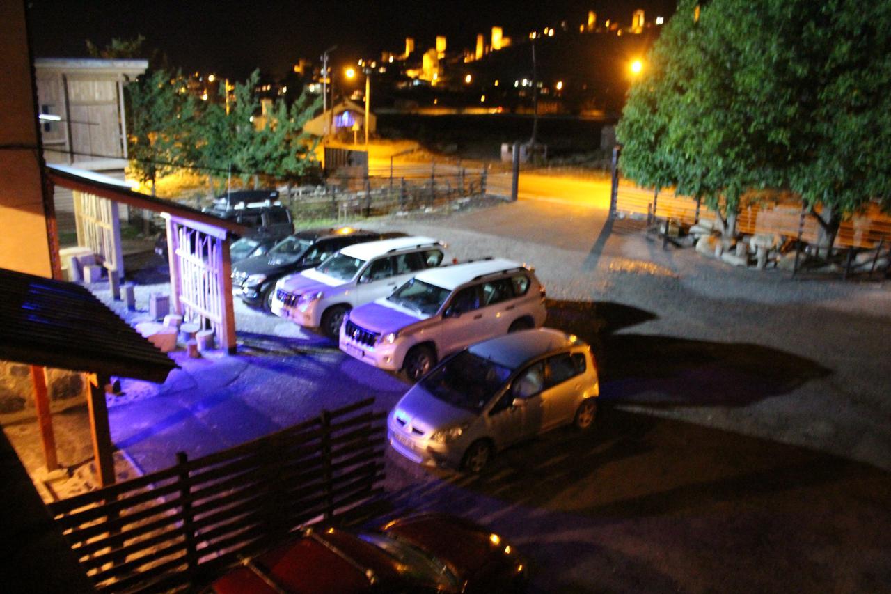 Salome Guest House Mestia Exterior photo